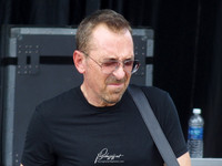 P8090934